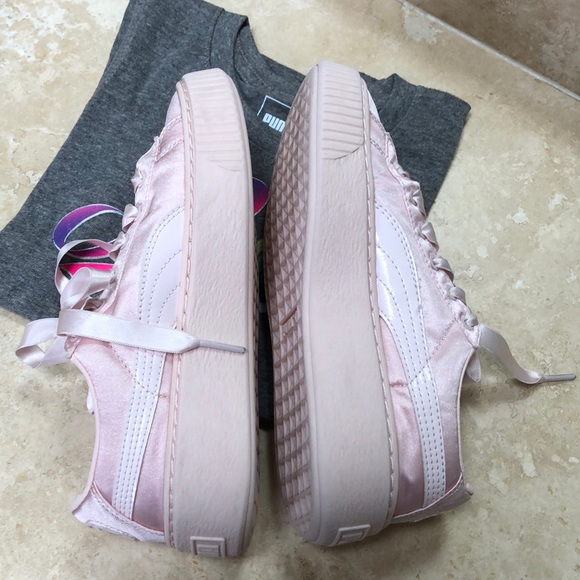 Girls Puma Sneakers 2 - Picture 2 of 4
